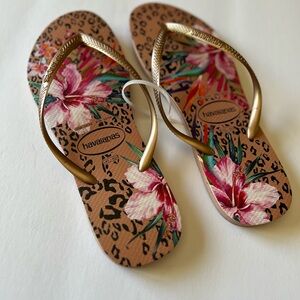 HAVAIANAS SLIM ANIMAL FLIRSL PRINT FLIP FLOPS  WOMENS 11/12 NWOT